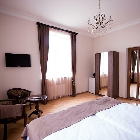 Royal Palace Hotel Vanadzor Exterior foto